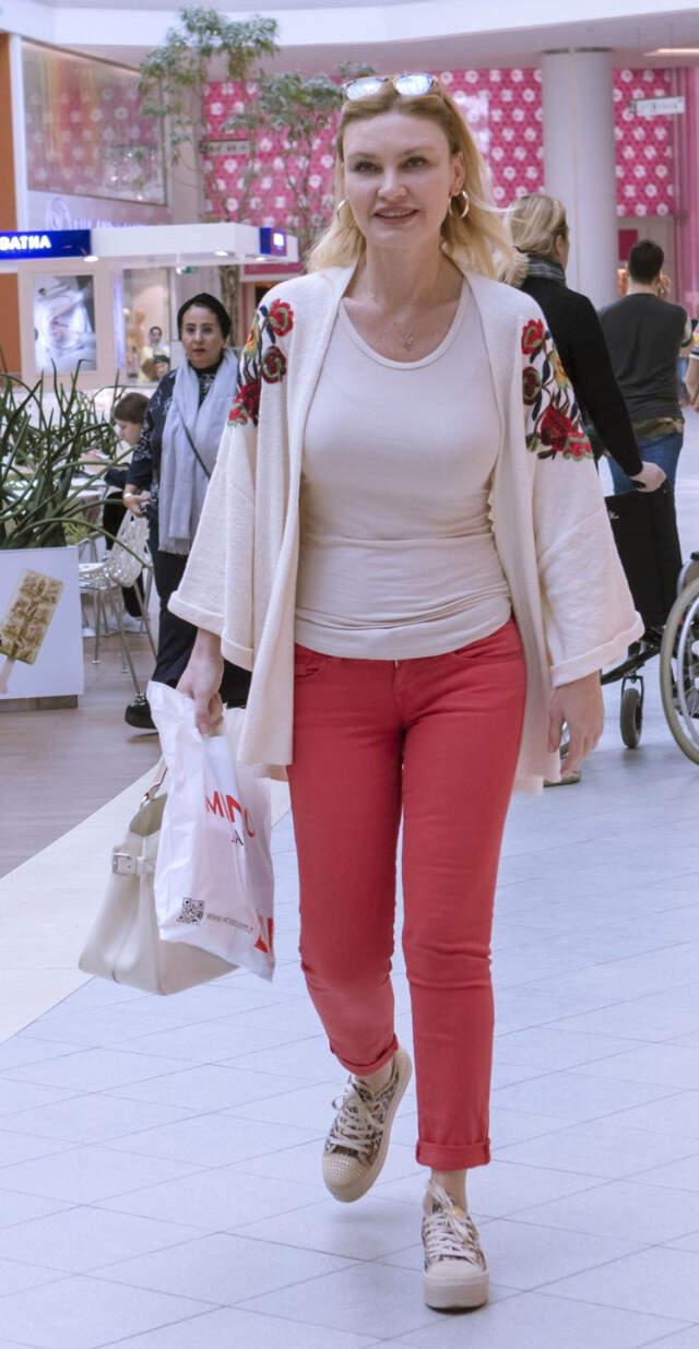 Yasemin Koşal, Uzun Süre Sonra İlk Kez Görüntülendi