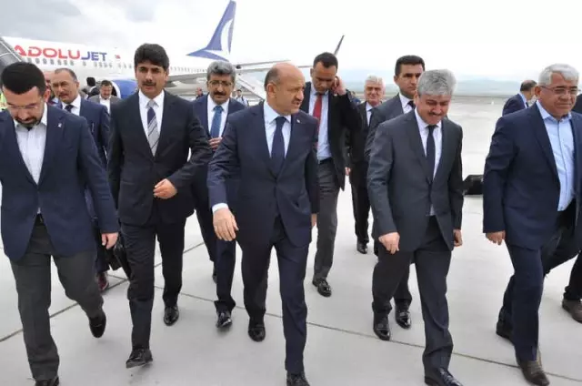 Başbakan Yardımcısı Işık Kars'ta