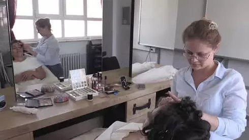 Lise Öğrencileri, Genç Çifte Evlendikten 4 Yıl Sonra Düğün Yaptı