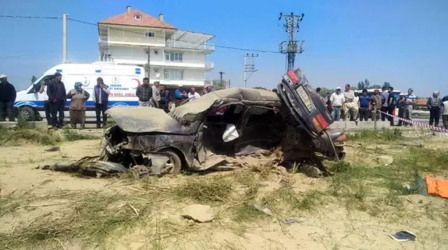 Konya'nın Akşehir İlçesine Bağlı Ortaköy Mahallesi Yakınlarında Meydana Gelen Trafik Kazasında İlk...