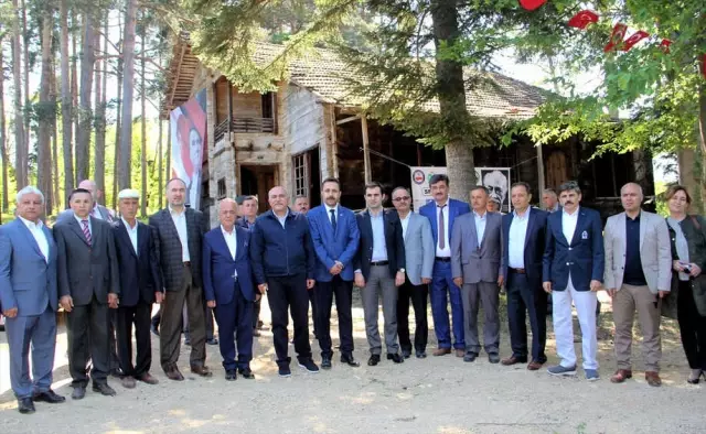 Şair Ahmet Muhip Dıranas Ölüm Yıl Dönümünde Anıldı