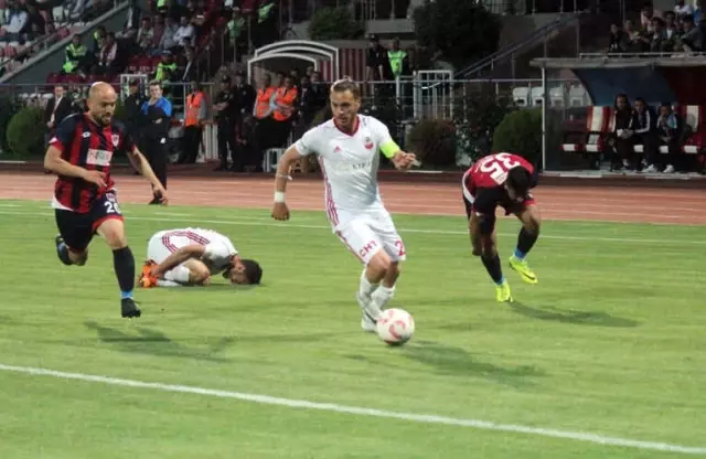 Tff 2. Lig: Kahramanmaraşspor: 2 - Niğde Belediyespor: 0 Tff 2. Lig: Kahramanmaraşspor: 2 - Niğde Belediyespor: 0