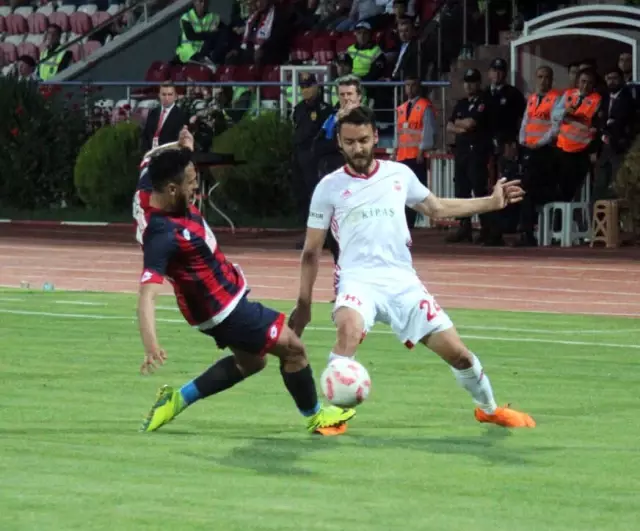 Tff 2. Lig: Kahramanmaraşspor: 2 - Niğde Belediyespor: 0 Tff 2. Lig: Kahramanmaraşspor: 2 - Niğde Belediyespor: 0
