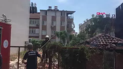 Antalya-Kulübede Çıkan Yangın Büyük Tehlike Yarattı-Hd Antalya-Kulübede Çıkan Yangın Büyük Tehlike Yarattı-Hd