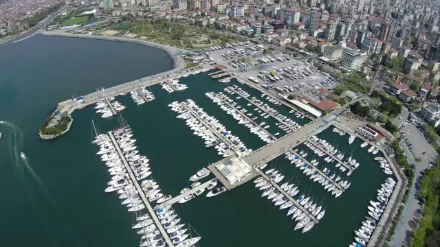 Kalamış'tan Bir Tatlı Haber: Yat Limanı Özelleştirme İhalesi Geri Çekildi Kalamış'tan Bir Tatlı Haber: Yat Limanı Özelleştirme İhalesi Geri Çekildi