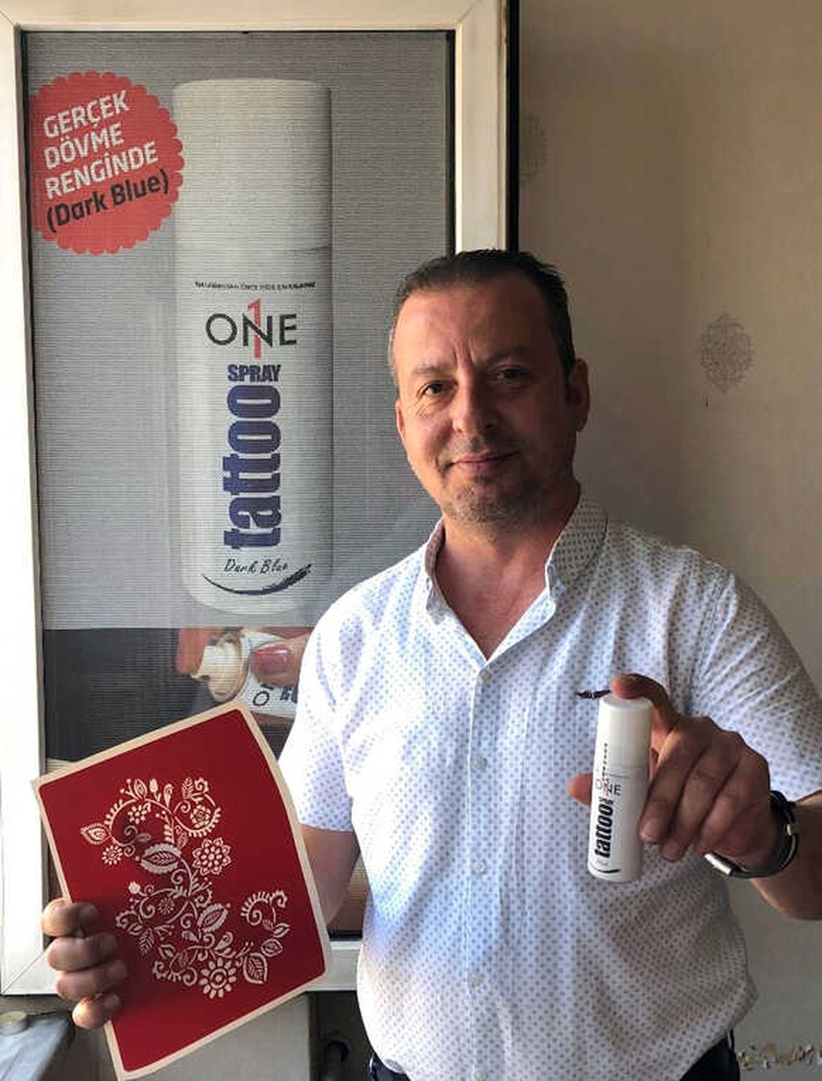 Türk Girişimcinin Keşfettiği Sprey Kına Avrupa'ya İhraç Edilmeye Başlandı