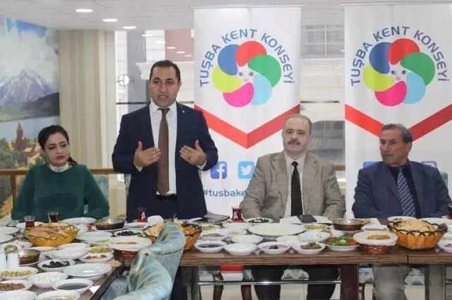 Tuşba Kent Konseyi, Basın Mensuplarıyla Bir Araya Geldi Tuşba Kent Konseyi, Basın Mensuplarıyla Bir Araya Geldi