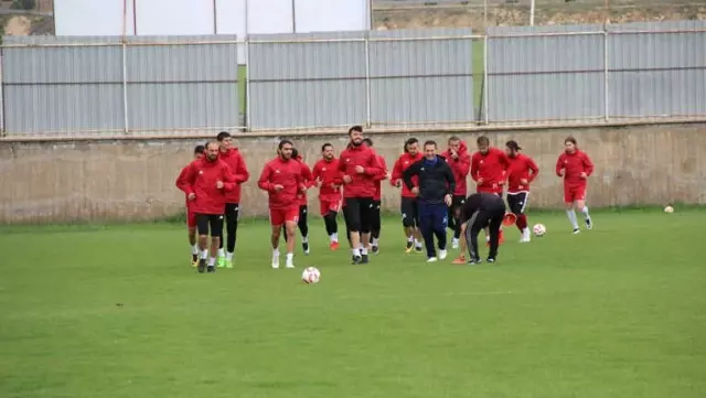Elazığspor, Ligi Galibiyetle Tamamlamak İstiyor Elazığspor, Ligi Galibiyetle Tamamlamak İstiyor