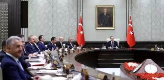 Fatma Seniha Nükhet Hotar: AK Parti'de 23 Vekil Adaylık Başvurusu Yapmadı! İşte O İsimler Fatma Seniha Nükhet Hotar: AK Parti'de 23 Vekil Adaylık Başvurusu Yapmadı! İşte O İsimler