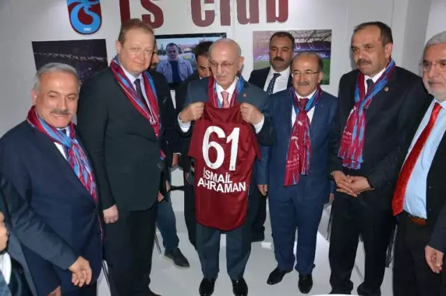 Trabzon Tanıtım Günleri'nin Startını Meclis Başkanı Kahraman Verdi Trabzon Tanıtım Günleri'nin Startını Meclis Başkanı Kahraman Verdi