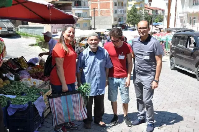 Üniversiteli Gençlerden 'Seven Eller' Projesi Üniversiteli Gençlerden 'Seven Eller' Projesi