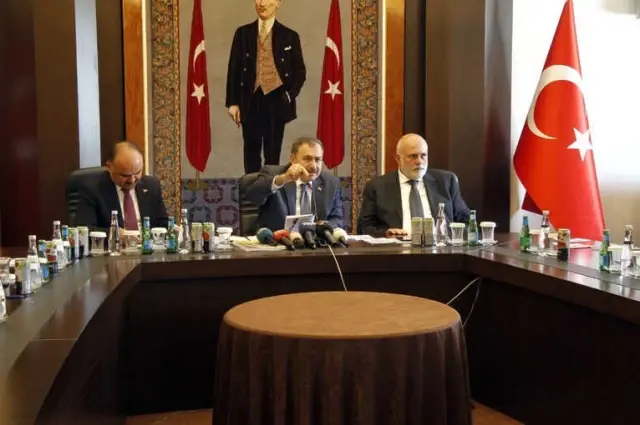 Bakan Eroğlu'ndan '24 Haziran'da Sandık Başına Gidin' Çağrısı Bakan Eroğlu'ndan '24 Haziran'da Sandık Başına Gidin' Çağrısı