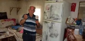 Erol Öztürk: Evden Kitap Çalan Hırsızların İlginç Notu: Hacı Abi Sayende Okur Yazar Olduk Erol Öztürk: Evden Kitap Çalan Hırsızların İlginç Notu: Hacı Abi Sayende Okur Yazar Olduk