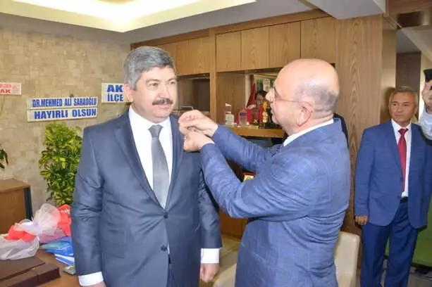Gediz'in Yeni Belediye Başkanı Muharrem Akçadurak Oldu Gediz'in Yeni Belediye Başkanı Muharrem Akçadurak Oldu
