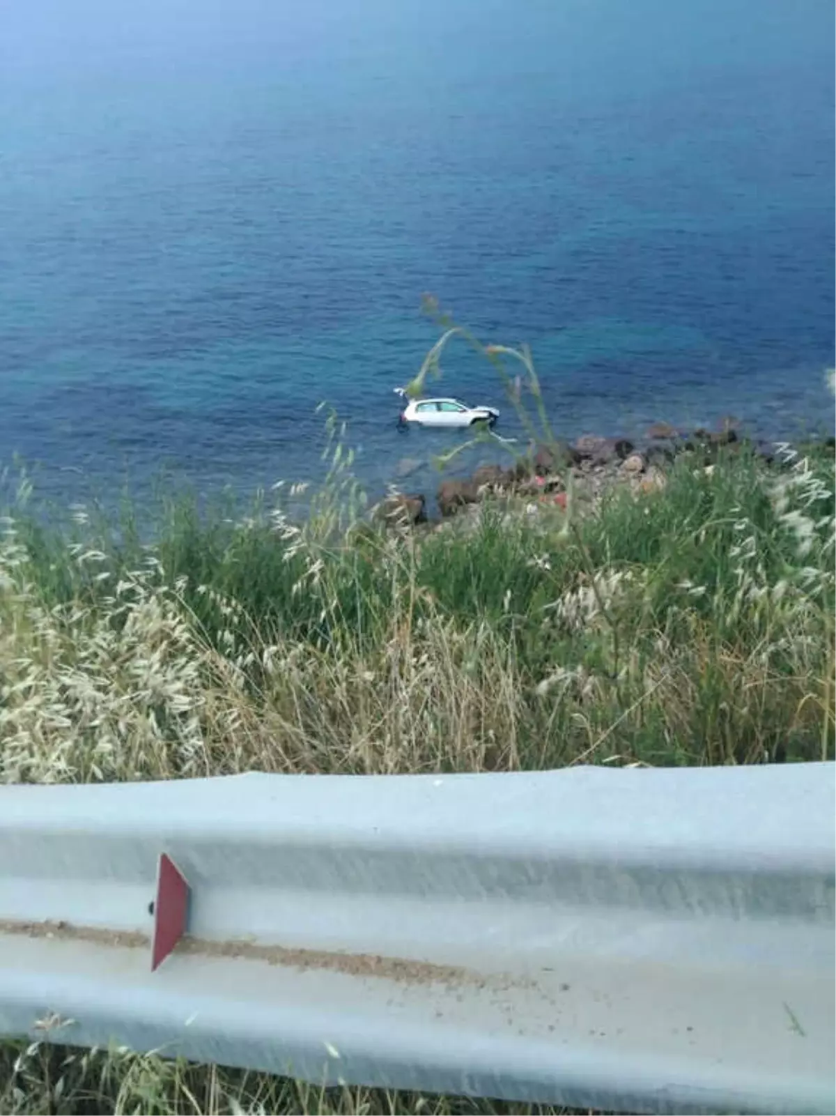 Bodrum'da 50 Metrelik Uçurumdan Denize Uçtular
