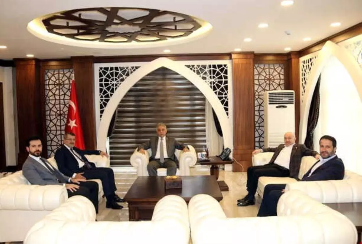 İnsan Hakları Komisyonu Vali Toprak'a Ziyaret Etti