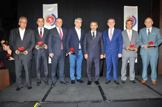 Samsun Tso'dan Meclis Üyelerine Plaket