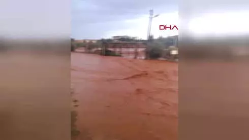 Sanliurfa Birecik Te Sel Sularina Kapilan 13 Yasindaki Kiz Kayboldu Video