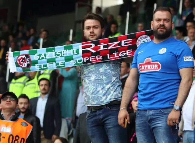 Spor Toto 1. Lig: Çaykur Rizespor: 4 - Gazişehir Gaziantep: 2 Spor Toto 1. Lig: Çaykur Rizespor: 4 - Gazişehir Gaziantep: 2