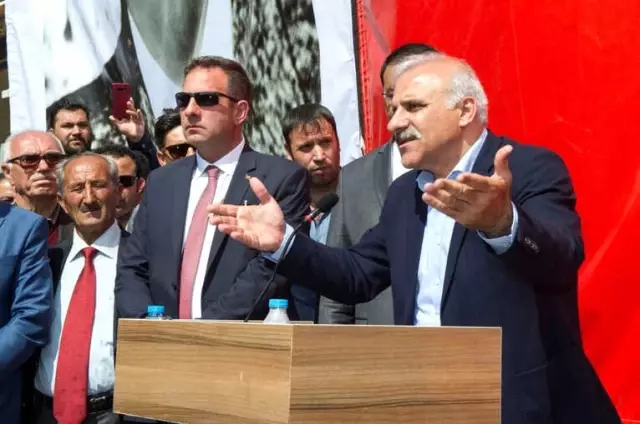 Burukiler Sosyal Kültürel Yardımlaşma ve Dayanışma Derneği Açıldı Burukiler Sosyal Kültürel Yardımlaşma ve Dayanışma Derneği Açıldı
