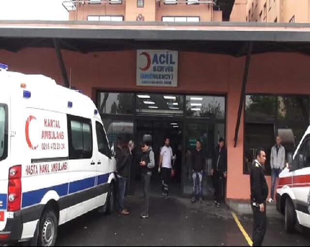 Bekçi, Meslektaşının Silahından Çıkan Kurşunla Ağır Yaralandı