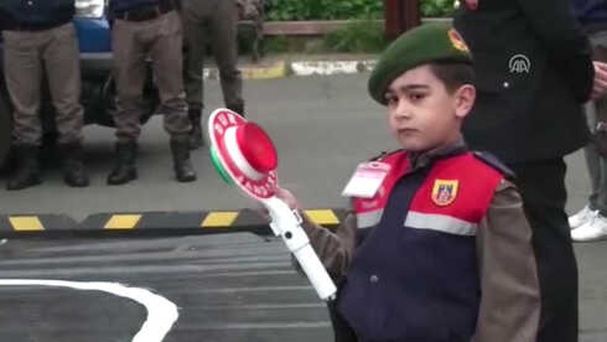 Okul Bahçesine Kurulan Parkurda Trafik Eğitimi Gördüler - İstanbul