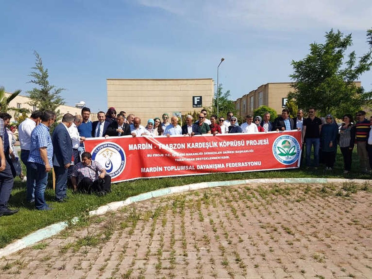 Trabzon'dan 17 Aile Mardin'e Misafirliğe Gitti