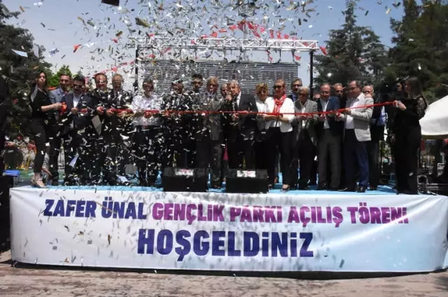 Zafer Ünal Gençlik Parkı Törenle Açıldı