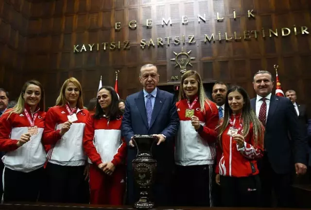 Cumhurbaşkanı Erdoğan: 'Biz Sizler Gibi Aşağılık Değiliz' Cumhurbaşkanı Erdoğan: 'Biz Sizler Gibi Aşağılık Değiliz'