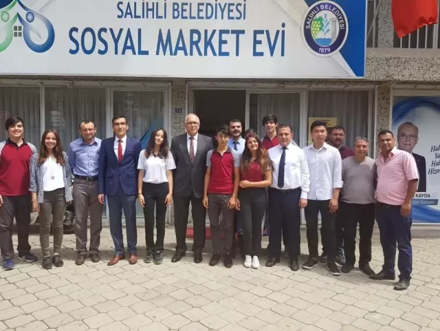 Öğrencilerden Sosyal Market Evi�ne Anlamlı Destek Haberler
