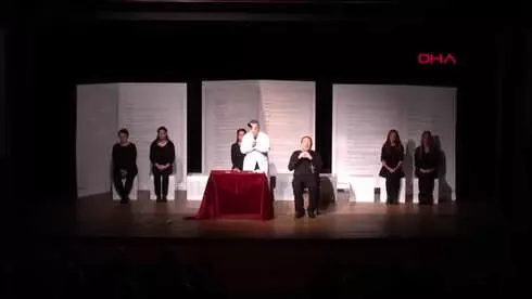 İzmir İş İnsanları Çocuk İstismarına Karşı Sahneye Çıktı İzmir İş İnsanları Çocuk İstismarına Karşı Sahneye Çıktı