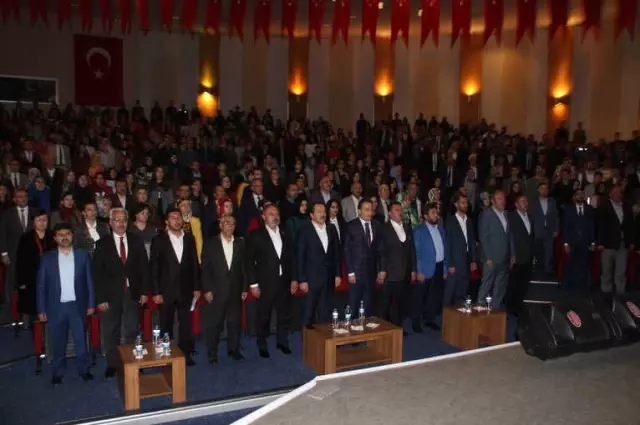 Memur Sen Genel Başkanı Ali Yalçın, 'Bir Bilenle Bilge Nesil' Projesi Ödül Törenine Katıldı. Memur Sen Genel Başkanı Ali Yalçın, 'Bir Bilenle Bilge Nesil' Projesi Ödül Törenine Katıldı.