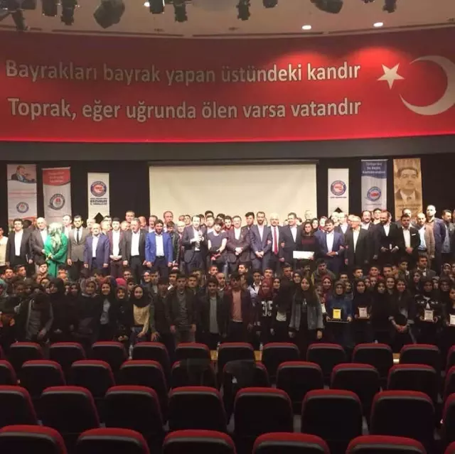 Memur Sen Genel Başkanı Ali Yalçın, 'Bir Bilenle Bilge Nesil' Projesi Ödül Törenine Katıldı. Memur Sen Genel Başkanı Ali Yalçın, 'Bir Bilenle Bilge Nesil' Projesi Ödül Törenine Katıldı.