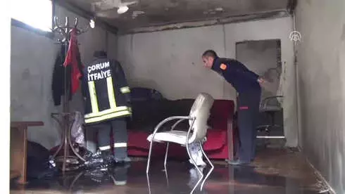 Otopark Kulübesinde Yangın: 1 Yaralı