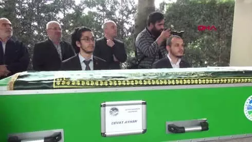 Sakarya Cenazede Abdullah Gül'e Tepki