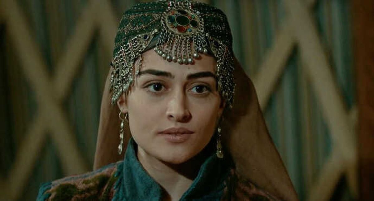 Diriliş'te Halime Sultan'ın Yerine Dahil Olan Oya Unustası, Kendini Gösterdi