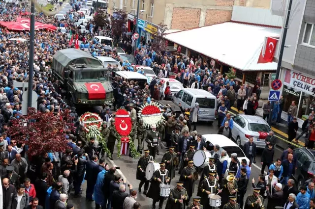 Şehit Peker Son Yolculuğuna Uğurlandı Şehit Peker Son Yolculuğuna Uğurlandı