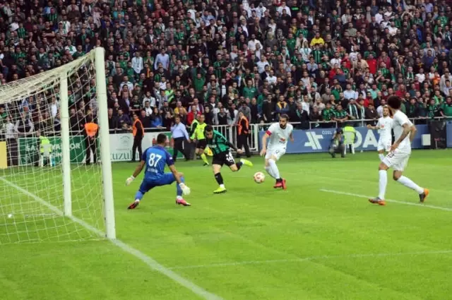 Tff 2. Lig: Sakaryaspor: 1 - Bandırmaspor: 1 Tff 2. Lig: Sakaryaspor: 1 - Bandırmaspor: 1