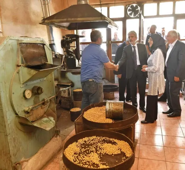 Ankara'da Köy Yolları Asfaltlanıyor Ankara'da Köy Yolları Asfaltlanıyor