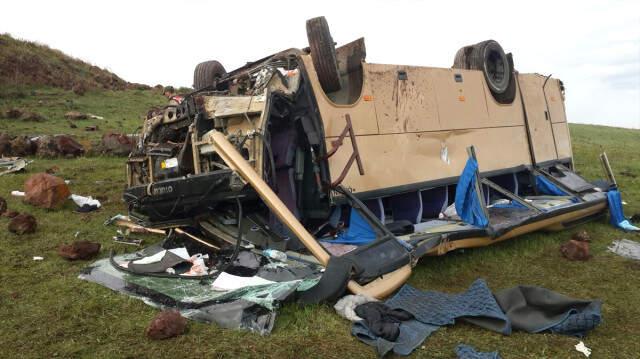 Ardahan'da Feci Kaza! Midibüs Şarampole Devrildi: 4 Ölü, 22 Yaralı