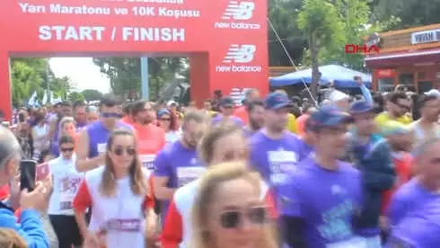 Çanakkale Bozcaada'da Binlerce Kişi Maratona Katıldı