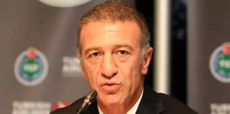 Ağaoğlu, Anneler Günü'nü Kutladı