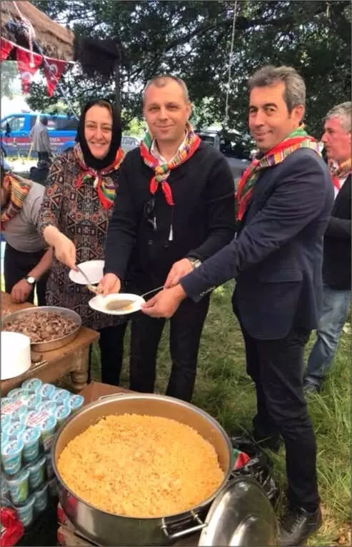 Mudanyalı Türkmenler Dede Şenliklerine Damga Vurdu Mudanyalı Türkmenler Dede Şenliklerine Damga Vurdu
