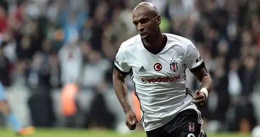 Beşiktaşlı Ryan Babel, Göztepe'de Forma Giyen Demba Ba ile Fotoğrafını Paylaştı Beşiktaşlı Ryan Babel, Göztepe'de Forma Giyen Demba Ba ile Fotoğrafını Paylaştı