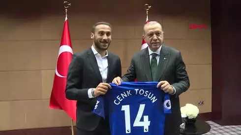 Cumhurbaşkanı Erdoğan İngiltere'de Türk Futbolcularla Bir Araya Geldi Hd Cumhurbaşkanı Erdoğan İngiltere'de Türk Futbolcularla Bir Araya Geldi Hd