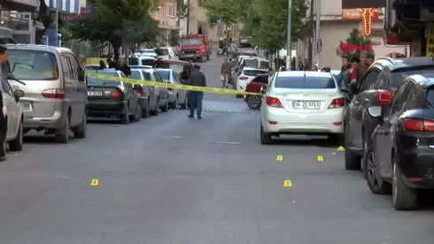 Gaziosmanpaşa'da Silahlı Çatışma: 1 Ölü 1 Yaralı Gaziosmanpaşa'da Silahlı Çatışma: 1 Ölü 1 Yaralı