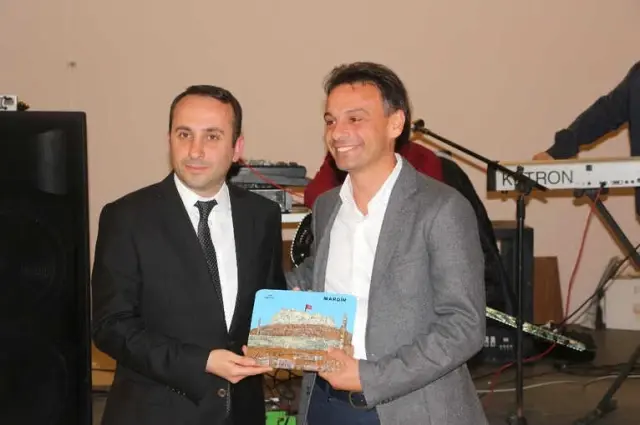Kardeşlik Köprüsü Projesi Kapsamında Trabzonlu ve Mardinli Aileler Trabzon'da Bir Araya Geldi Kardeşlik Köprüsü Projesi Kapsamında Trabzonlu ve Mardinli Aileler Trabzon'da Bir Araya Geldi