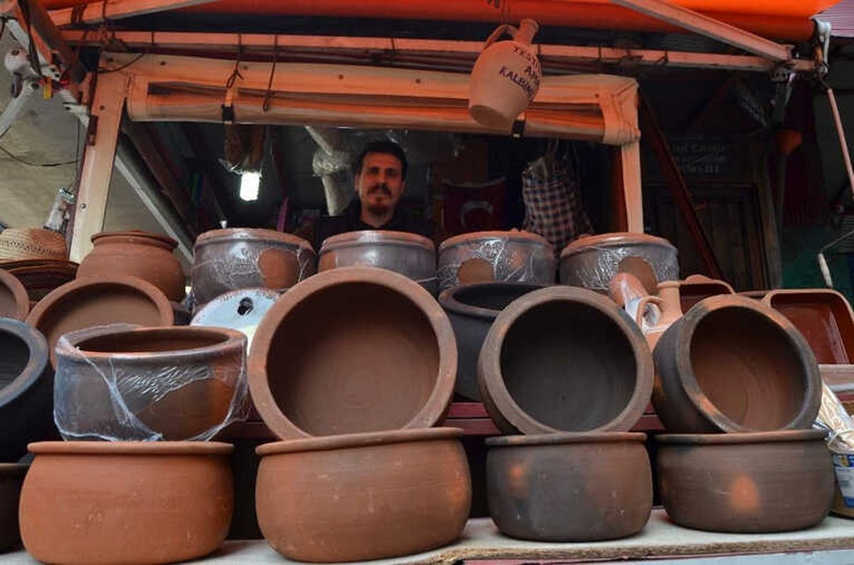 Ramazan Öncesi Güveçler Tezgahlarda Yerini Aldı