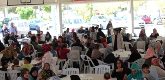 Söğütlü Belediyesi, Annelerin Gününü Kutladı