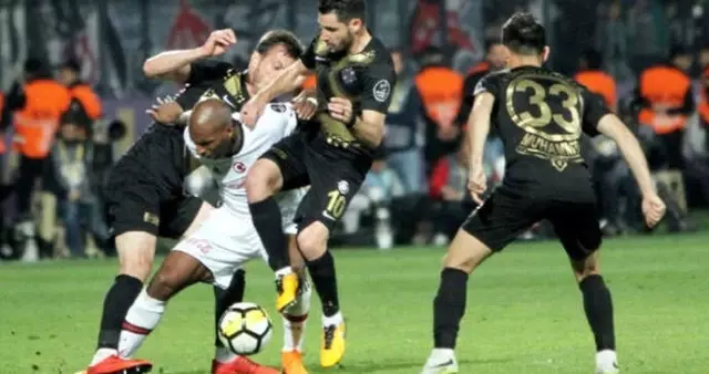 Süper Ligden Düşen Son Takım Osmanlıspor Oldu Süper Ligden Düşen Son Takım Osmanlıspor Oldu